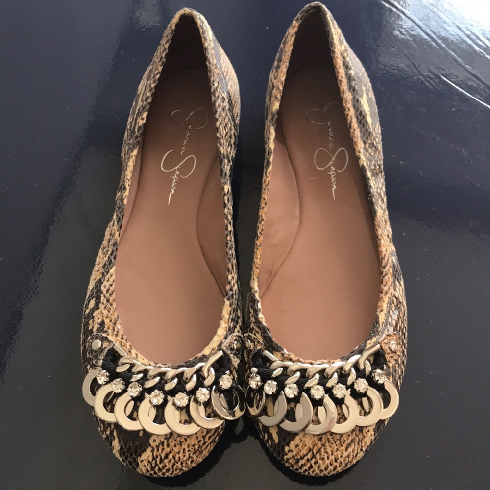 USED JESSICA SIMPSON EARLY FLAT S7